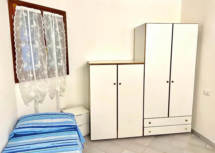 Apartment Iss Travel, Panoramic Sea View Ticino - 1 Bedroom 1,5 Km From The